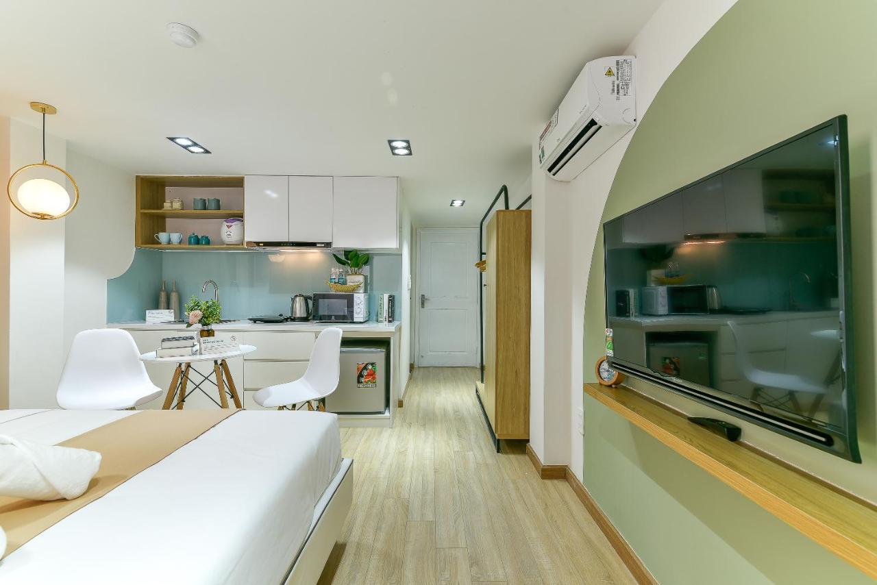 Cozrum Homes Aurora House Ho Chi Minh City Exterior photo